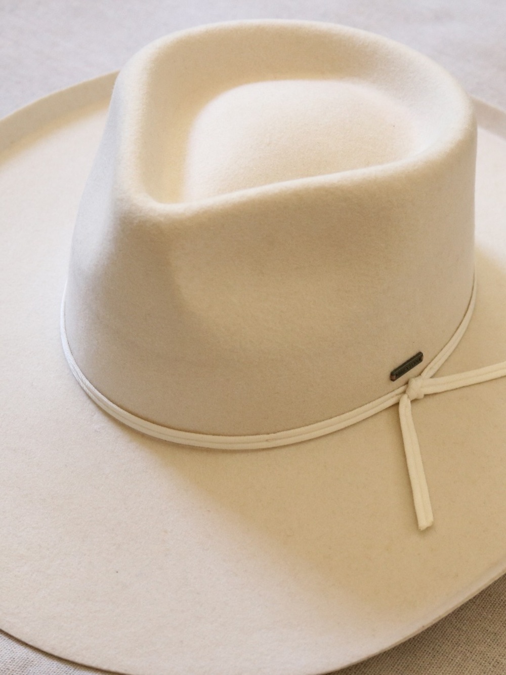 Brixton Marlow Rancher Fedora Hat Off White Wool Felt NWT Size M 7 1/4